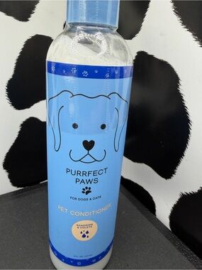 Bath & Body Works Purrfect Paws Pet Conditioner - Light Blue